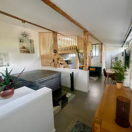 Loft Avec Jacuzzi Et Terrasse Prives Apartman *