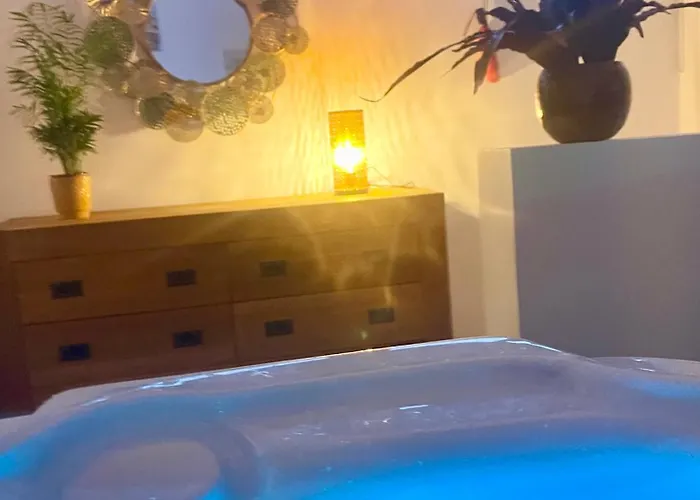 Апартаменты Loft Avec Jacuzzi Et Terrasse Prives Севрие