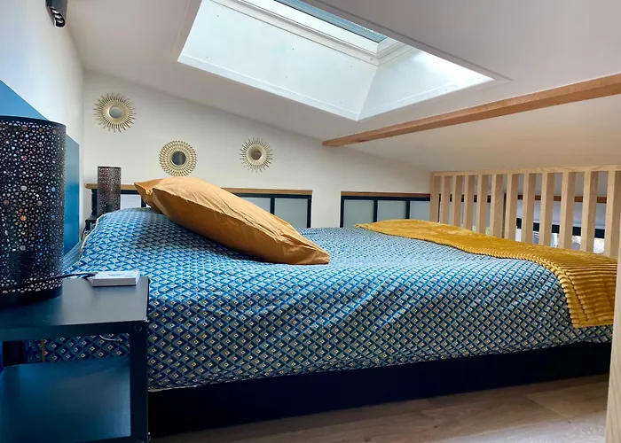 Апартаменты Loft Avec Jacuzzi Et Terrasse Prives Севрие