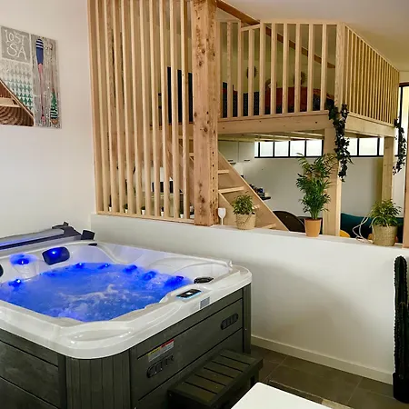 Apartment Loft Avec Jacuzzi Et Terrasse Prives